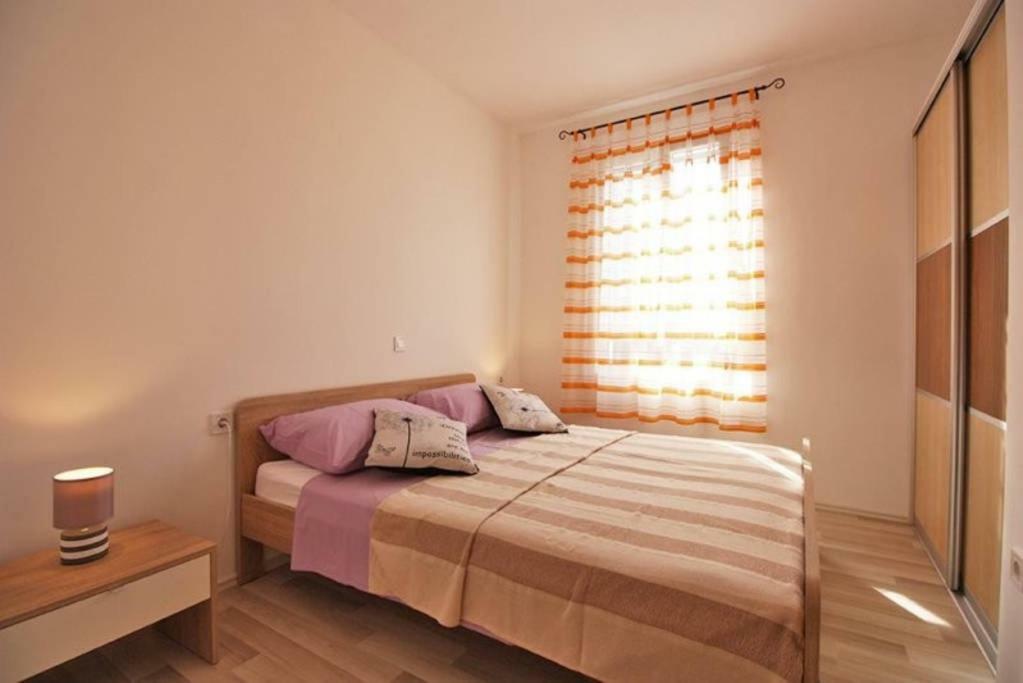 Apartman Simona Fažana エクステリア 写真