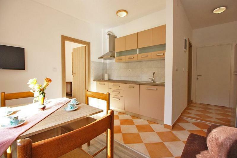 Apartman Simona Fažana エクステリア 写真