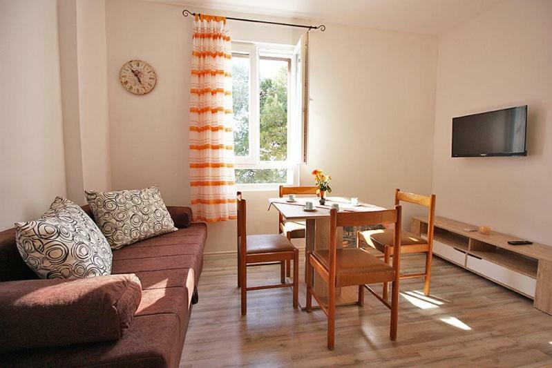 Apartman Simona Fažana エクステリア 写真